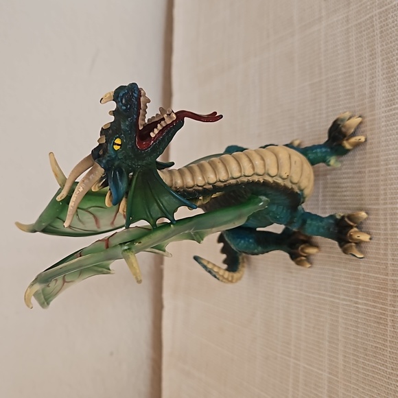 Vintage Schleich 2003 World of Knights Medieval Dragon Figure - Picture 4 of 10